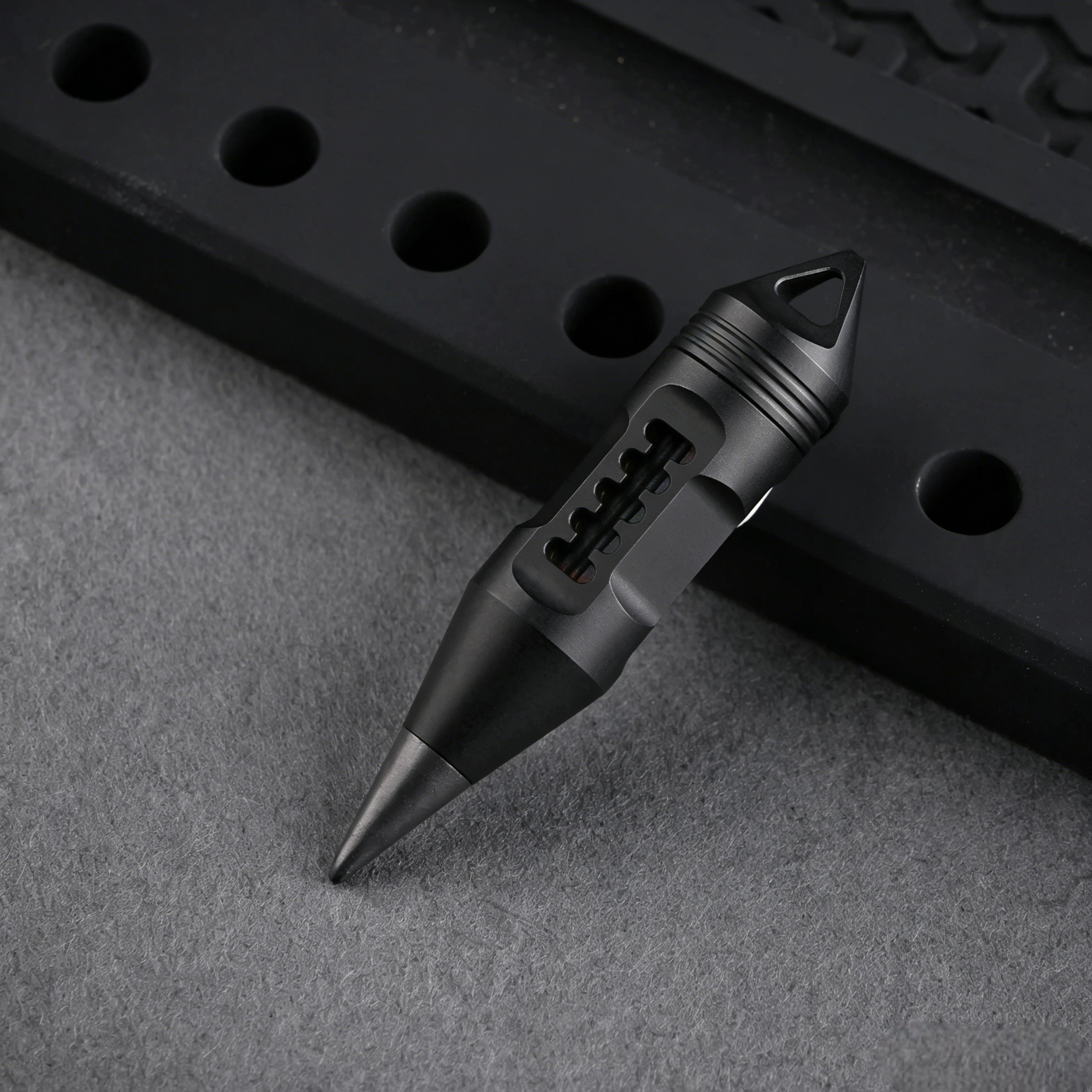 Wolf Fang 2.0- Titanium Keychain Lantern & Pen & Screwdriver