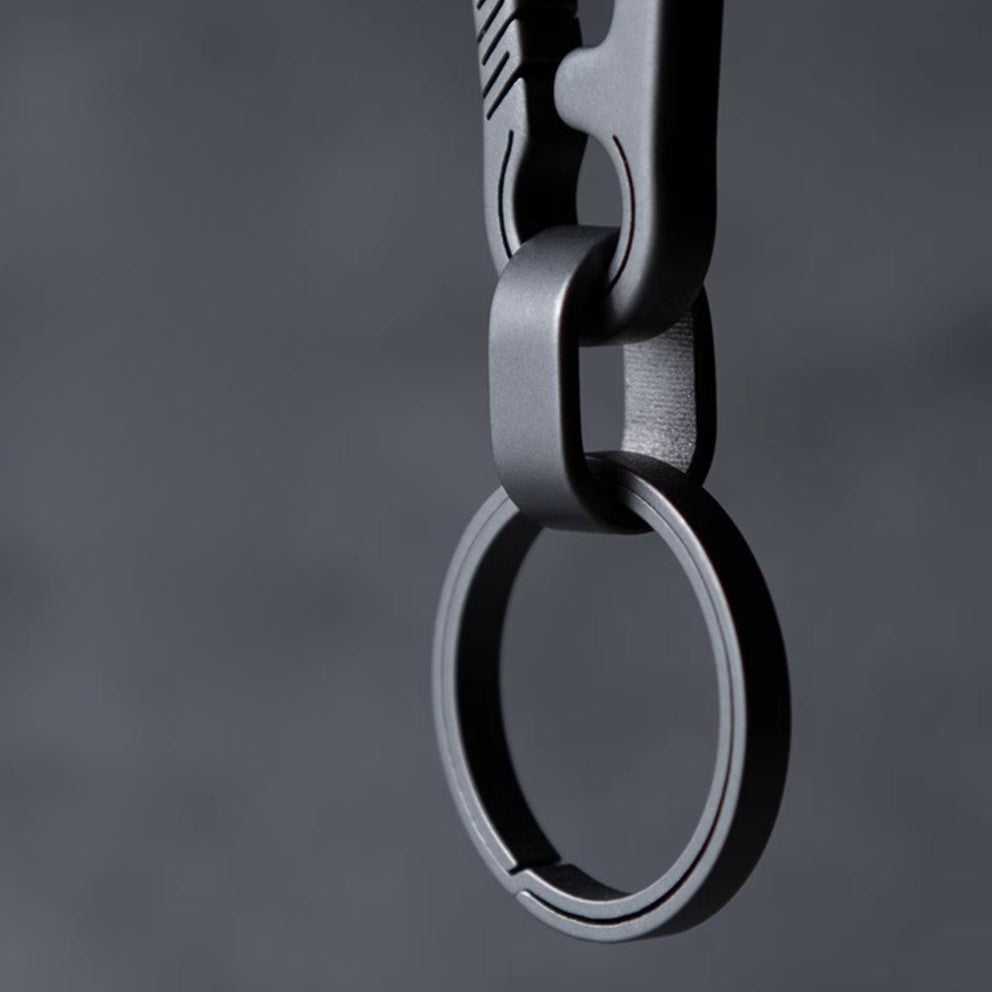 Titanium quick-release keychain